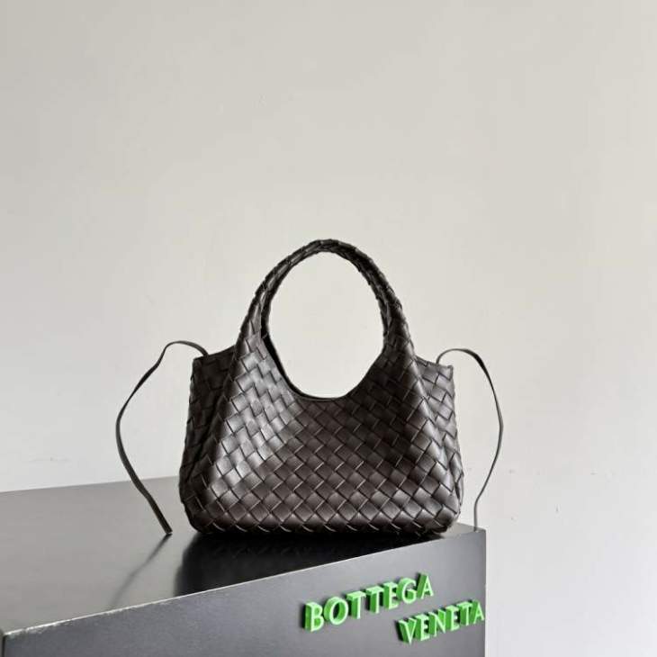Picture of Bottega Veneta Handbags _SKUfw223910851fw